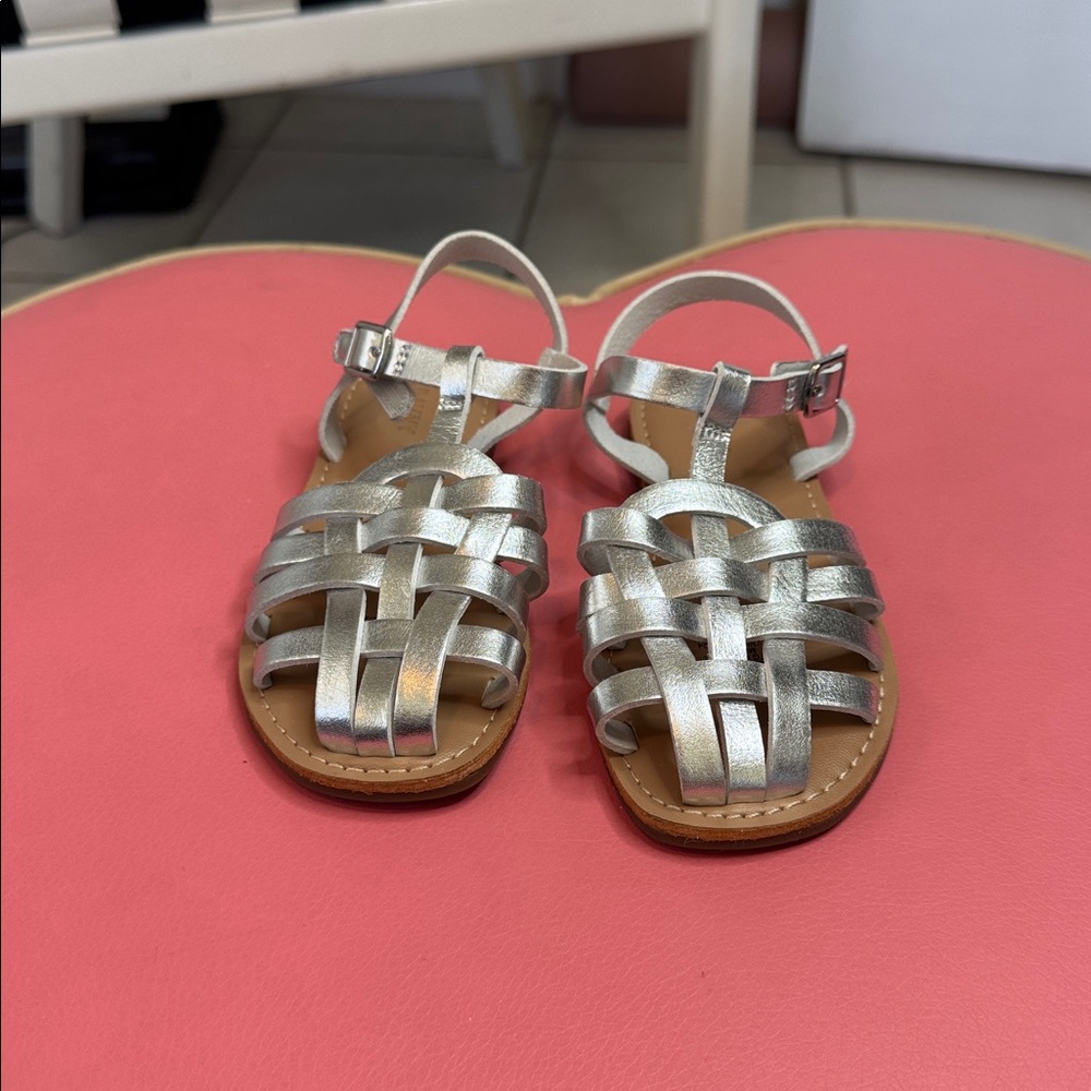 Old Navy Faux-Leather Silver Woven Toddler Girl’s Sandals. Sz 10 Worn once - Picture 2 of 5